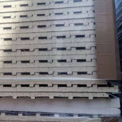 Qualité  PIR Roof Panels with Polyisocyanurate Foam Core Class B Fire Resistance, and Corrosion Resistant Properties usine