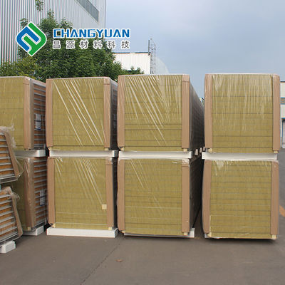 panneau de mur de sandwich à unité centrale de 200mm avec les panneaux en acier et le noyau d'isolation de polyuréthane
