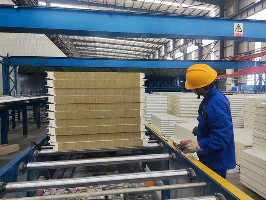 Panneau anti-corrosion pour la construction