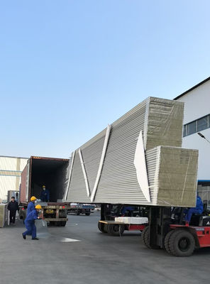 Panneau sandwich en PU à isolation thermique imperméable et léger