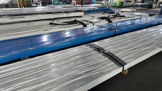 Panneaux d'acier pressés à haute résistance à la corrosion pour applications lourdes