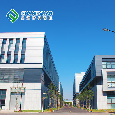 Panneau sandwich en laine de roche essentiel pour façade d'immeuble de bureaux pour une isolation supérieure