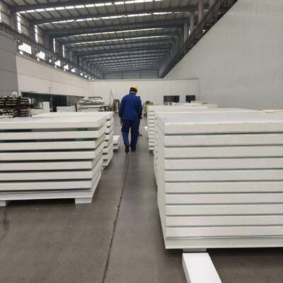 Customizable PIR Roof Panels with Polyisocyanurate Foam Core and Light Weight Design Up To 11960 Meters